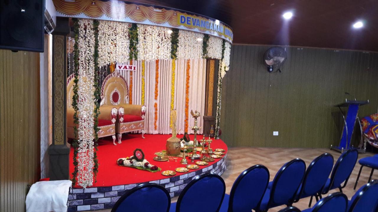 Hotel Devanganam Residency Guruvāyūr Exterior foto