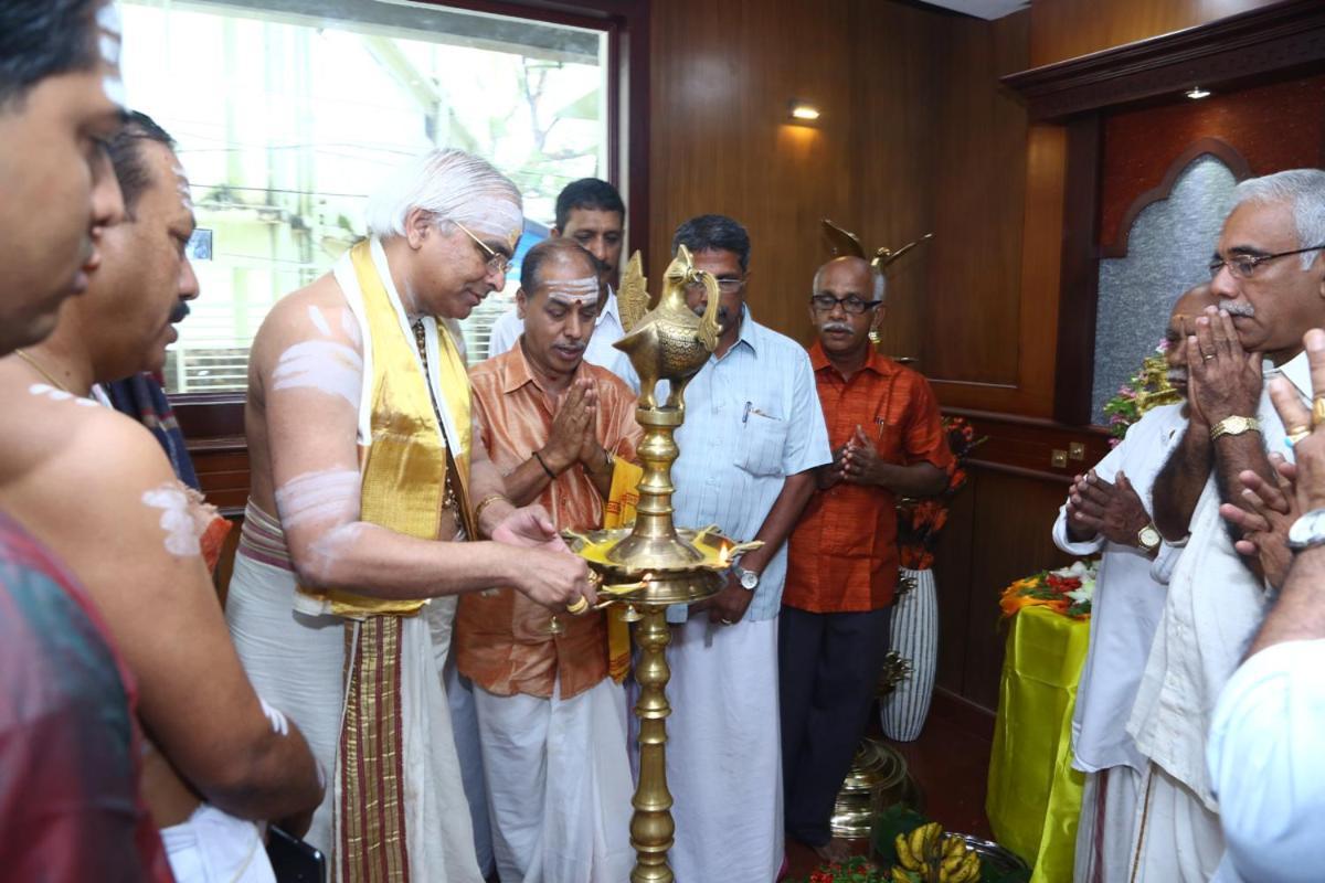 Hotel Devanganam Residency Guruvāyūr Exterior foto