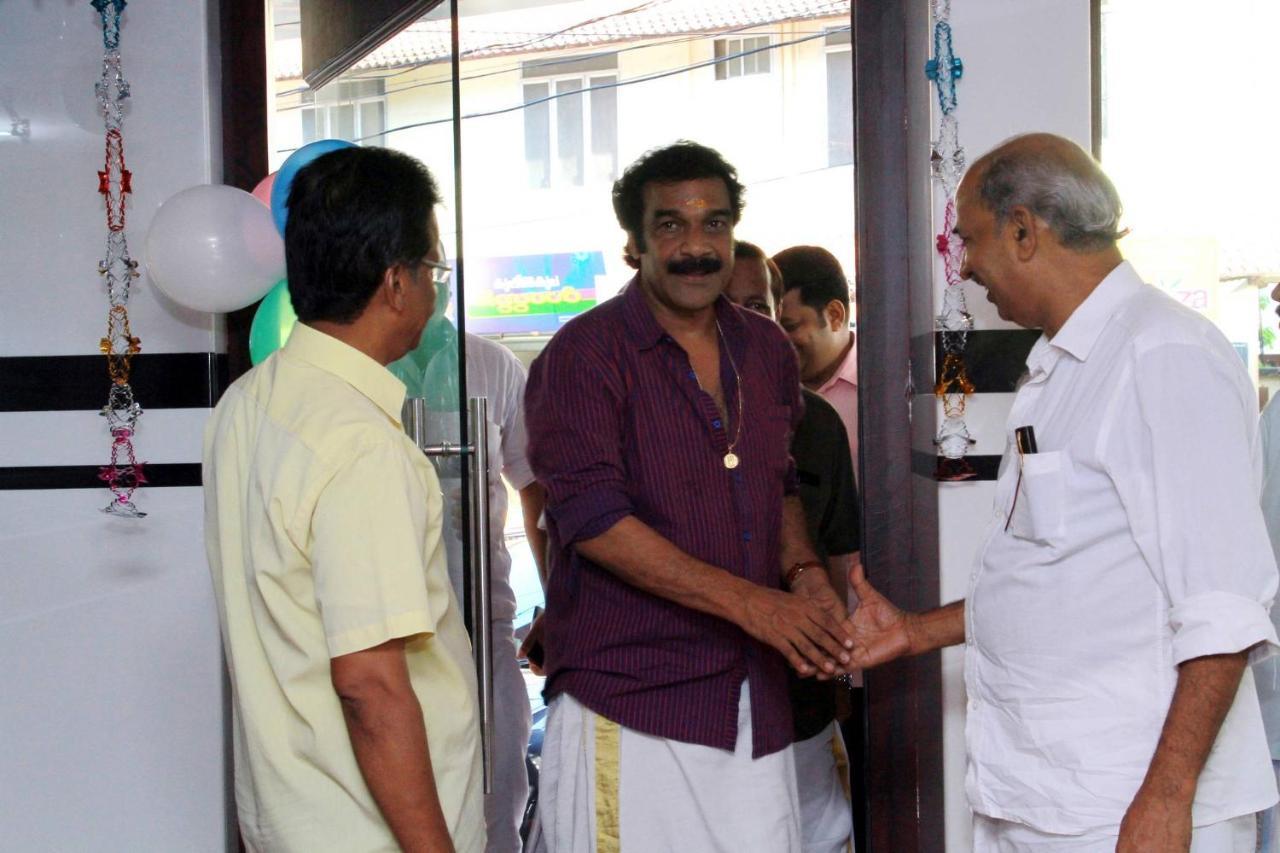Hotel Devanganam Residency Guruvāyūr Exterior foto