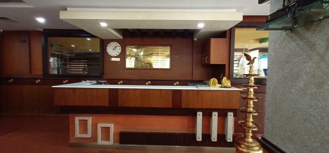 Hotel Devanganam Residency Guruvāyūr Exterior foto